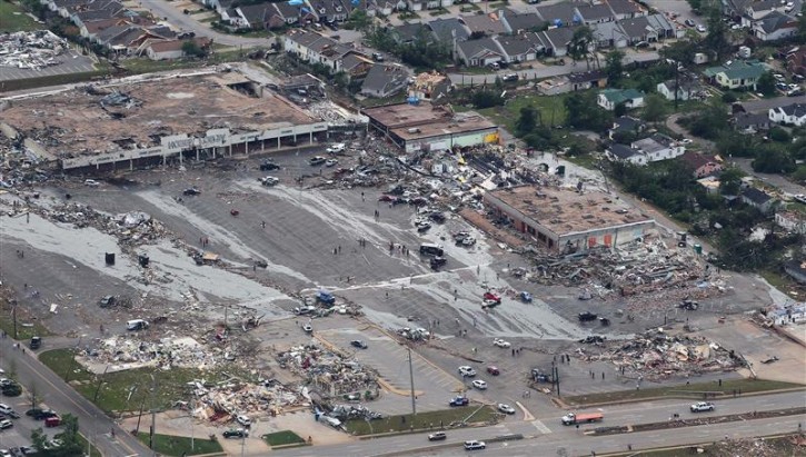 An aerial view shows extensive damage to homes and businesses in the path of tornadoes in Tuscaloosa, Alabama, April 28, 2011. Tornadoes and violent storms ripped through seven southern U.S. states, killing at least 259 people in the country's deadliest series of twisters in nearly four decades.  REUTERS/Marvin Gentry  